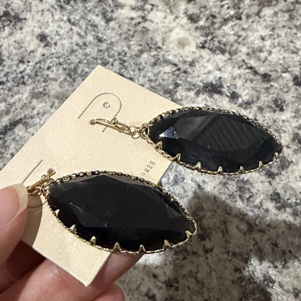 14th & Union Women’s Elegant Wire Wrapped Stone Black Drop Evening Earrings